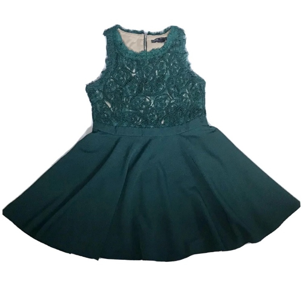Romeo & Juliet Couture Forest Green Dress Fits Medium Lace Bodice Holiday